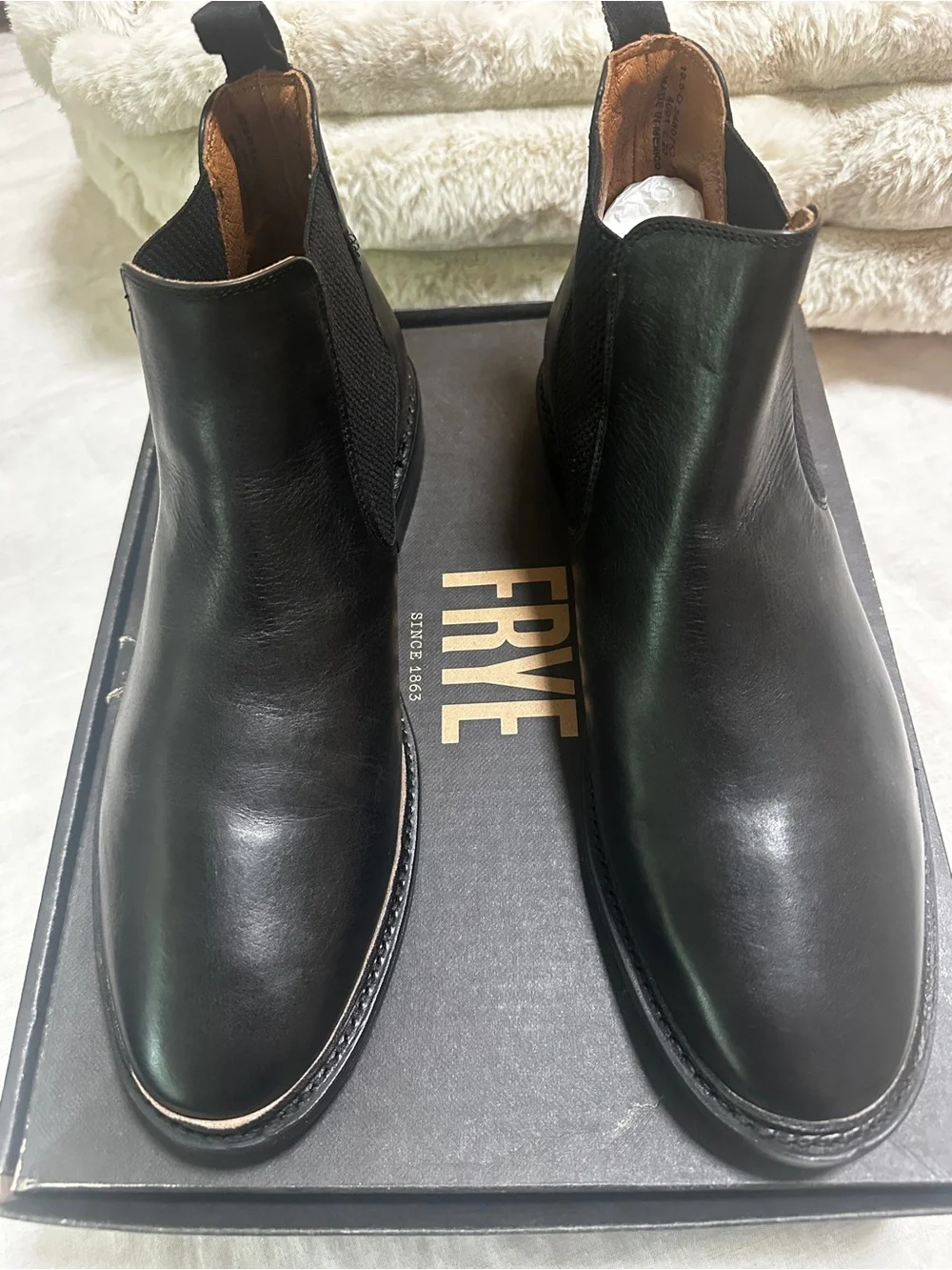 Frye Paul Chelsea Boots | Men’s 10.5M | Black Leather | New in Box
